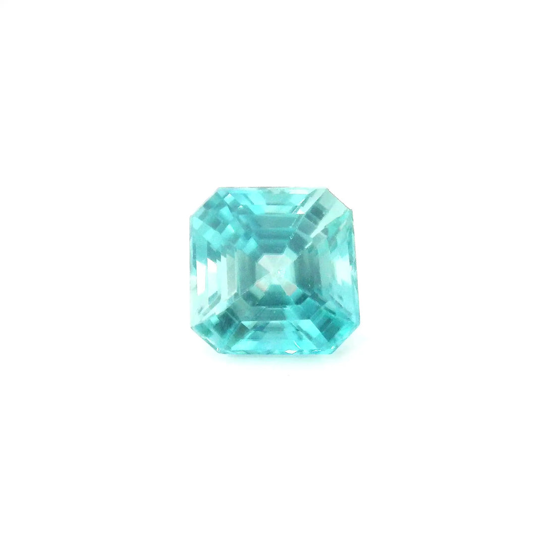 Square Natural Zircon (Colour Blue, Clarity Eye Clean, Cut Faceted)